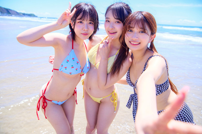 夏の海で出会った無邪気な水着J系3人組!田舎の民宿で繰り広げられる夢の逆4P体験2