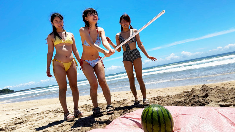 夏の海で出会った無邪気な水着J系3人組!田舎の民宿で繰り広げられる夢の逆4P体験4