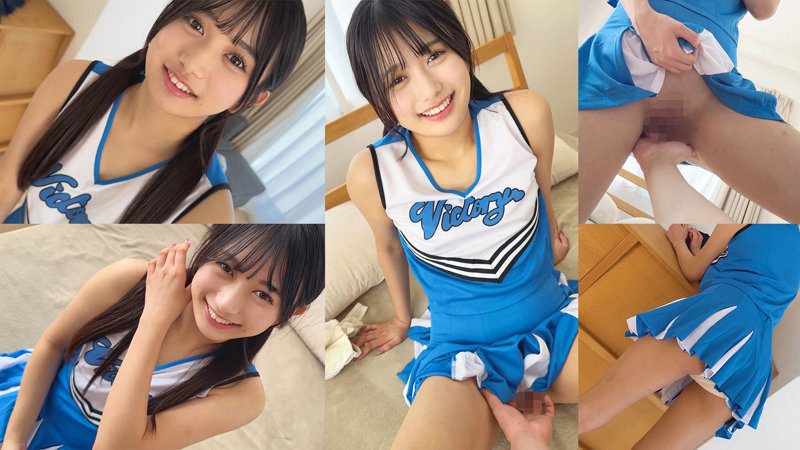 室内ベッドでチア衣装とルーズソックス姿のかりんちゃんを写したサンプル画像